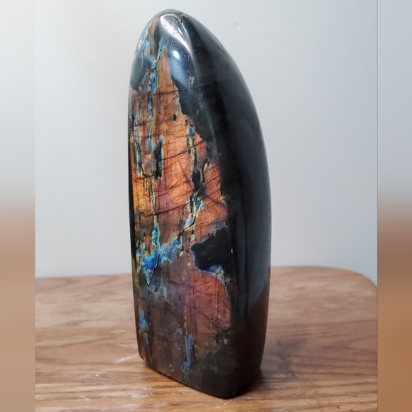 Labradorite Crystal Freeform 1.28 pounds - Picture 9 of 12